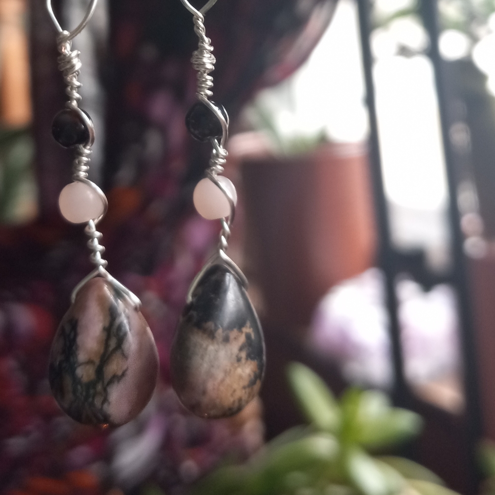 🔥Rhodonite Onyx drop earrings🔥